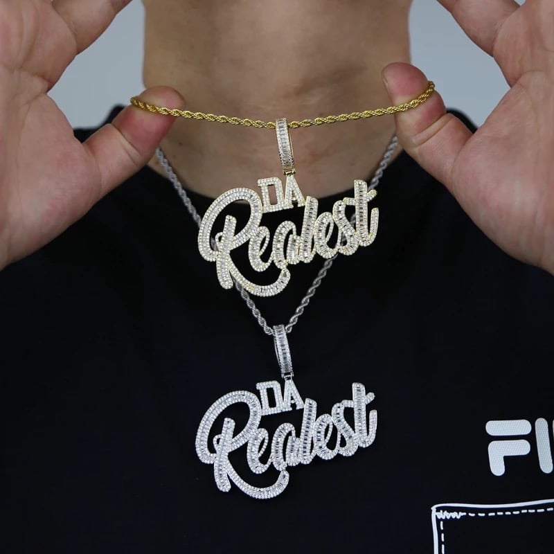 Da Realist Pendant & Chain